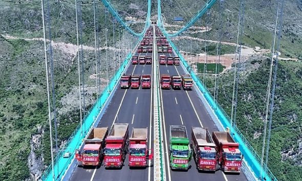 China Parked 96 Heavy-duty Trucks On The New ‘World’s Highest Bridge’ To Test Construction Quality - autojosh