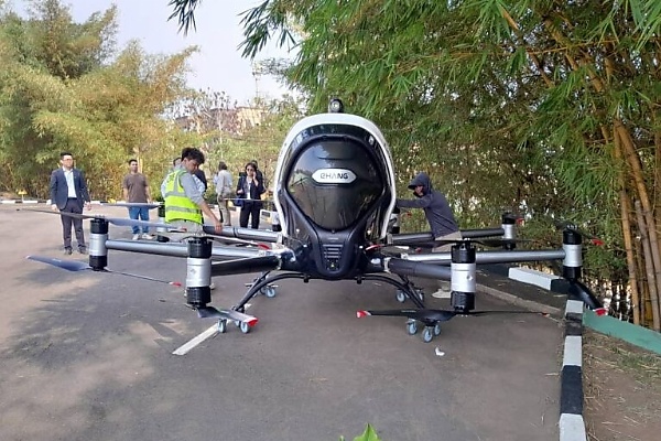 China’s EHang And Rwanda Jointly Launch Africa’s First Pilotless Human-carrying ‘Air Taxi’ - autojosh 