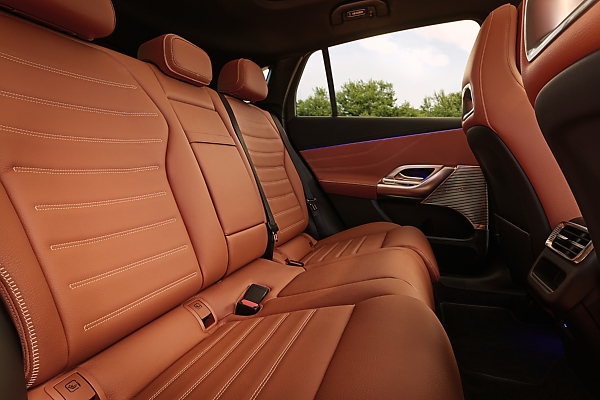More Photos : Electric 2026 Mercedes-Benz GLC - autojosh