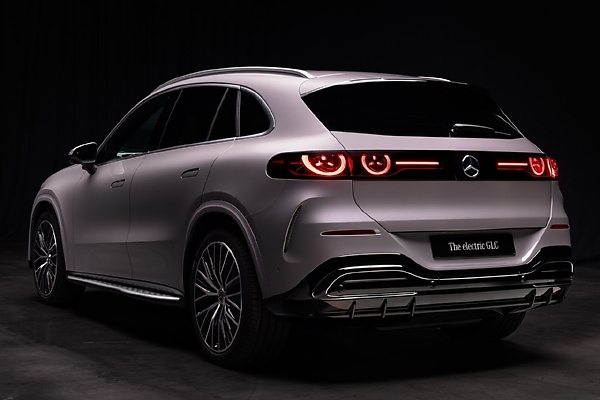 More Photos : Electric 2026 Mercedes-Benz GLC - autojosh 