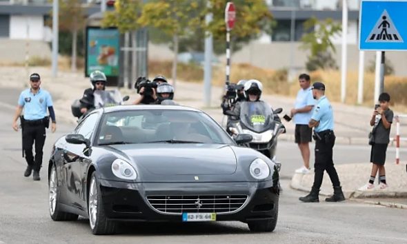 Moment Jose Mourinho Arrived For His Benfica Presentation In A Ferrari With A Police Escort - autojosh