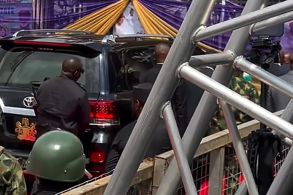 Moment Tinubu Arrived For The Coronation Of 44th Olubadan In Armored Toyota Land Cruiser 300 Series - autojosh 