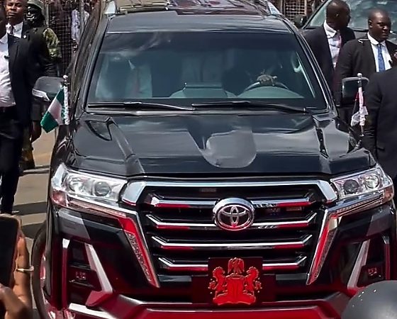 Moment Tinubu Arrived For The Coronation Of 44th Olubadan In Armored Toyota Land Cruiser 300 Series - autojosh