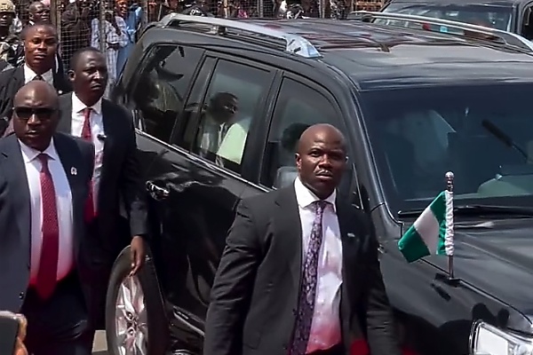Moment Tinubu Arrived For The Coronation Of 44th Olubadan In Armored Toyota Land Cruiser 300 Series - autojosh 