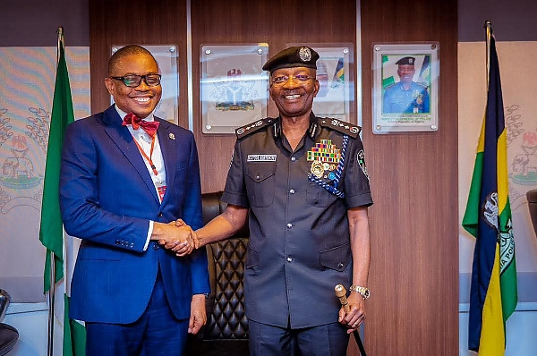 Nigeria Police Temporarily Suspends Enforcement Of Tinted Glass Permit, Receives Nigerian Bar Association - autojosh