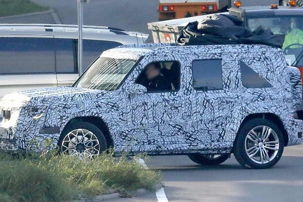 Camouflaged “Baby Mercedes-Benz G-Class” Spotted Testing Ahead Of 2027 Launch - autojosh 