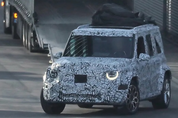 Camouflaged “Baby Mercedes-Benz G-Class” Spotted Testing Ahead Of 2027 Launch - autojosh 