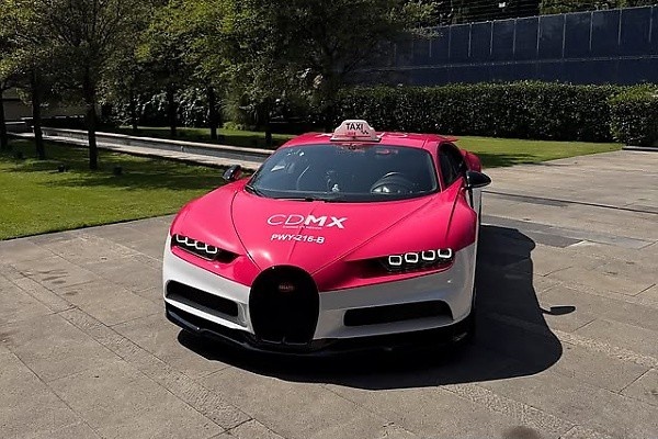 $3.5m ‘Bugatti Chiron Taxi’ Spotted Picking A Passenger In Mexico City... But Is It AI? - autojosh 