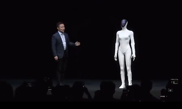 China’s EV Maker Unveils Next-Gen Robot That Walks Like A Lady, Cuts Open To Show No One Is Inside - autojosh