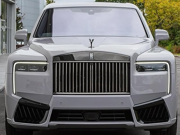 2025 Rolls-Royce Black Badge Cullinan Series II Worth N1.7b Joins Davido’s Car Collection - autojosh