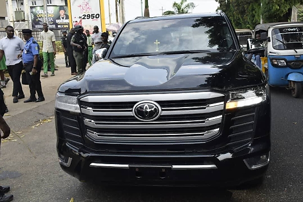 Photos : Delta State Police Impounds Luxury Cars For Illegal Use Of Siren, Covering Of Number Plates - autojosh