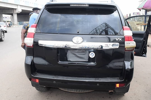 Photos : Delta State Police Impounds Luxury Cars For Illegal Use Of Siren, Covering Of Number Plates - autojosh