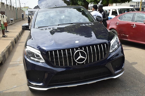 Photos : Delta State Police Impounds Luxury Cars For Illegal Use Of Siren, Covering Of Number Plates - autojosh