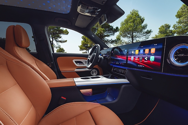 Mercedes-Benz Shows The Interior Of All-new GLB During Cold-weather Testing Ahead Of Dec 8 Reveal - autojosh 