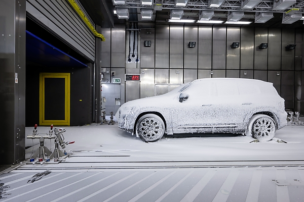 Mercedes-Benz Shows The Interior Of All-new GLB During Cold-weather Testing Ahead Of Dec 8 Reveal - autojosh 