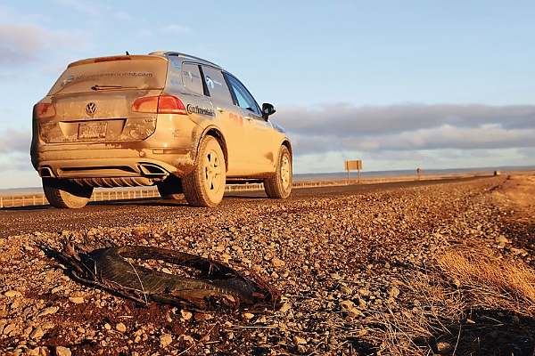 VW Touareg’s Records, From Pulling Boeing 747 To Driving Itself For 6 Hours Without Human Intervention - autojosh