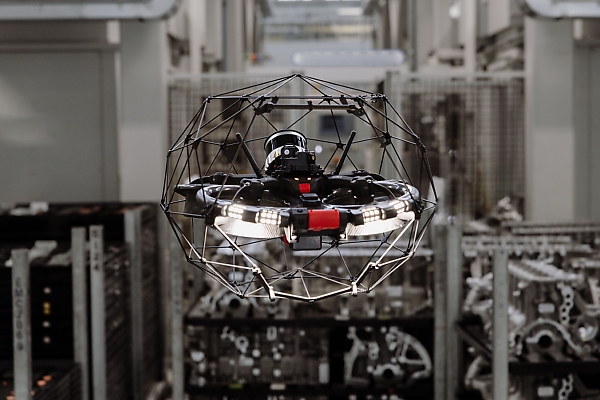JLR Deploys Drone-based Inspection Pilot, Cuts 4‑Hour Process To Just 10 Minutes - autojosh