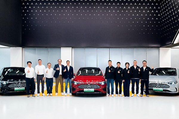 Mercedes And China’s Momenta Begins Robotaxi Service In Abu Dhabi Using Self-driving S-Class - autojosh