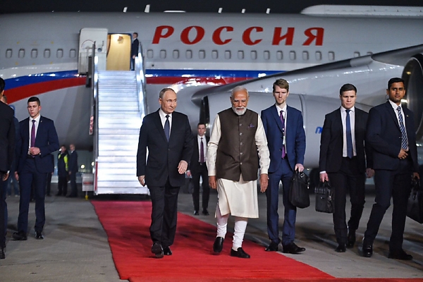 A Message To The West? PM Modi And Putin Rode In Indian-assembled Toyota Fortuna During Visit To India - autojosh 