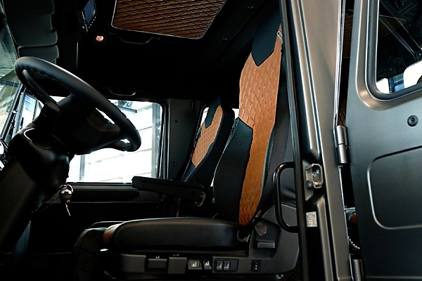 Mercedes-Benz Unveils One-Off, World’s Most Luxurious Unimog To Mark 80 Years Of The All-Terrain Truck - autojosh 