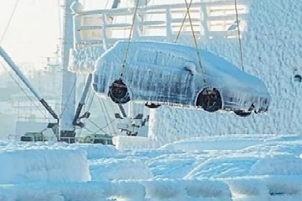 Cargo Ship Arrives At Russian Port With Thousands Of Frozen Japanese Cars (PHOTOS) - autojosh