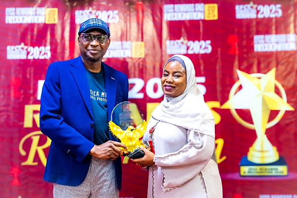 EFCC Rewards ‘Staff Of The Year’, Bilkisu Buhari Bala, With Brand New GAC GS3 Crossover SUV - autojosh 