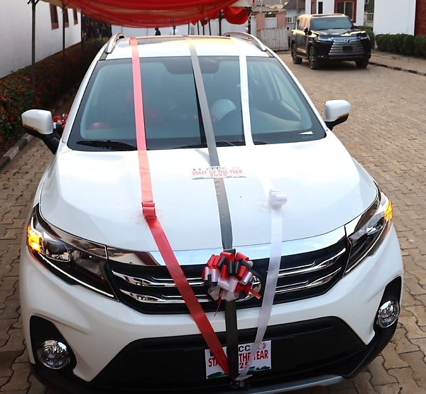 EFCC Rewards ‘Staff Of The Year’, Bilkisu Buhari Bala, With Brand New GAC GS3 Crossover SUV - autojosh 