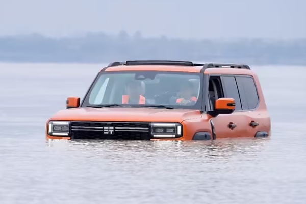 Jetour G700, An Luxury SUV Capable Of Driving In Water, Made Its Debut In Nigeria - autojosh 