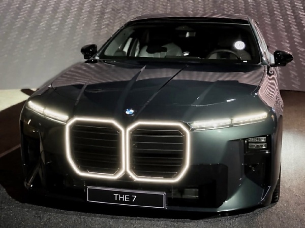 Photos : Upcoming Facelifted 2027 BMW 7-Series Leaked Ahead Of Debut - autojosh