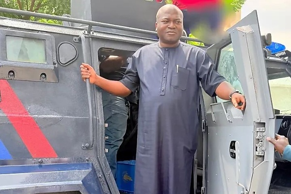 Photo News : LSSTF Boss Inspects A Refurbished Armored Personnel Carrier (APC) To Ensure Its Readiness For Full Operation - autojosh 