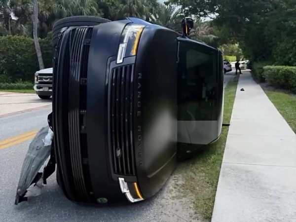 Tiger Woods Charged With “Driving Under Influence” Following Range Rover Rollover Crash - autojosh