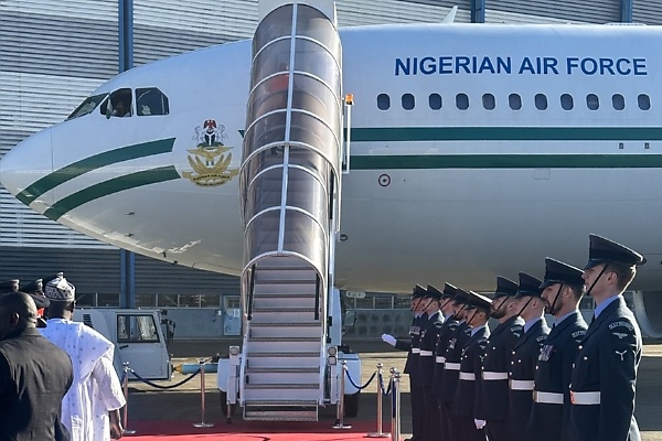 Tinubu Chauffeured In King Charles’ Customized Bentley State Limousine Worth N18 Billion - autojosh