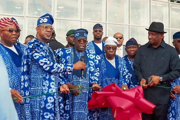 Tinubu Launches 1,000 Spiro Electric Bikes With Swappable Battery-pack In Ogun State - autojosh
