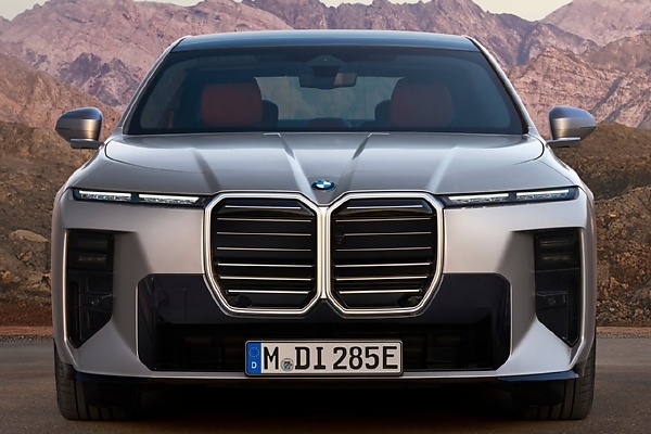 How The Refreshed 2027 BMW 7 Series Compares To The Updated 2027 Mercedes-Benz S-Class - autojosh