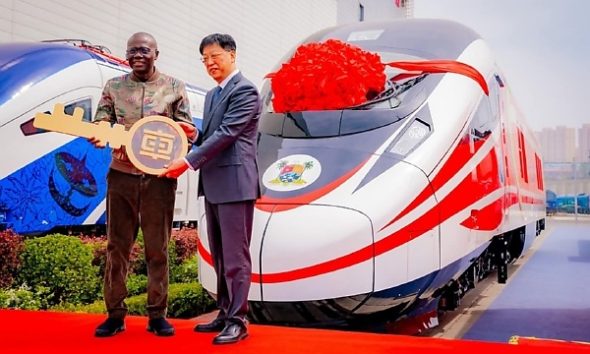 Sanwo-Olu Receives New 24-Car Trains To Boosts Operations Of Lagos Red Line Train Services - autojosh