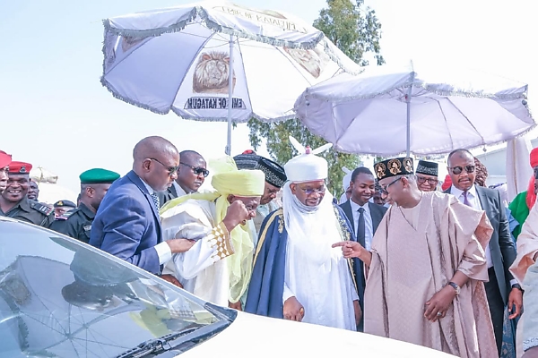 Bauchi State Governor Distributes 186 Vehicles To Newly Created Emirates, Chiefdoms And District Heads - autojosh 
