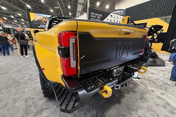 Caterpillar’s First-ever Pickup Blends Heavy-duty Truck Capability With CAT’s Latest Jobsite Tech - autojosh