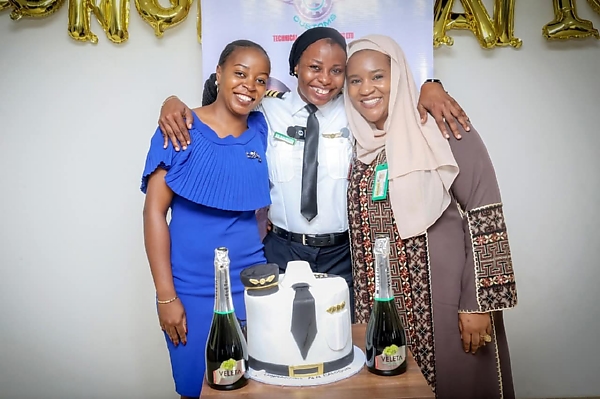 Commercial Multi-Engine Licence : Customs’ First Female Pilot Can Now Fly An Aircraft With More Than One Engine - autojosh 