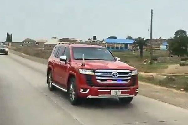 Federal Fire Service Boss Arrives Kogi In Grand Convoy Of Red Vehicles, Spark Online Reactions - autojosh