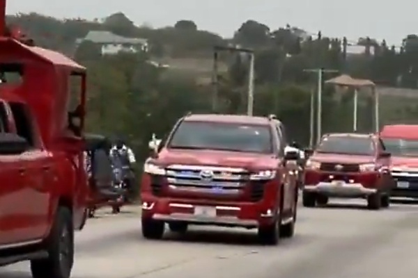 Federal Fire Service Boss Arrives Kogi In Grand Convoy Of Red Vehicles, Spark Online Reactions - autojosh