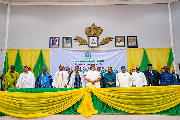 Gov Abiodun Presents 40 Toyota Fortuner SUVs To Traditional Rulers To Appreciate Their Support - autojosh