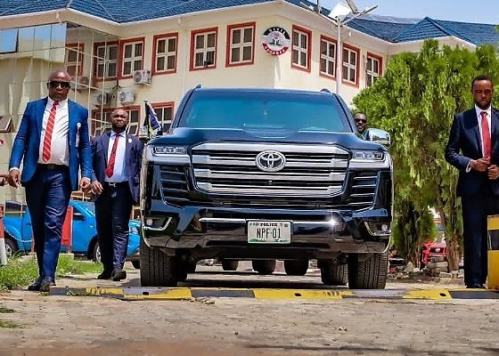 “NPF 01” : Moment IGP Arrived For His Historic Visit To NSCDC HQ In An Armored Toyota Land Cruiser 300 SUV - autojosh