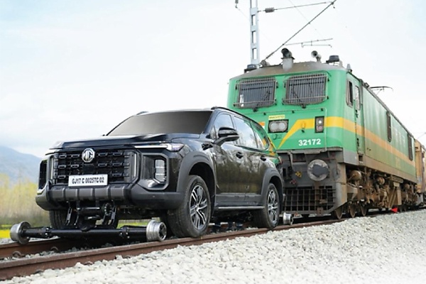 MG Majestor Sets New Guinness World Record Title For The “Heaviest Train Pulled By A SUV On Rail” - autojosh