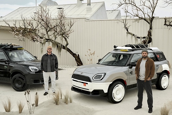 Vagabund Transforms Two MINI Countryman S Into Mobile Sound Stages With Speakers, Tweeters And Subwoofers - autojosh 