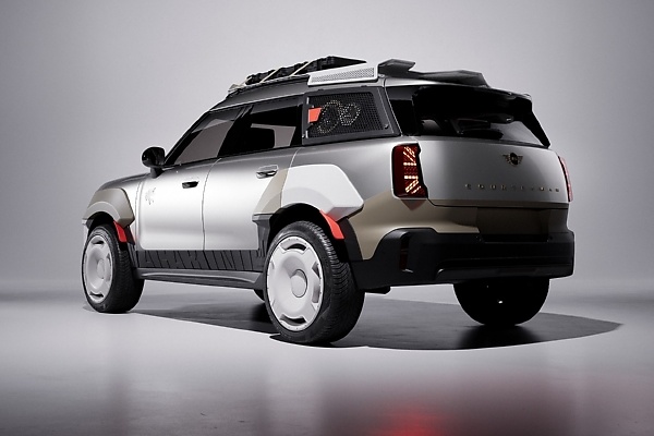 Vagabund Transforms Two MINI Countryman S Into Mobile Sound Stages With Speakers, Tweeters And Subwoofers - autojosh 