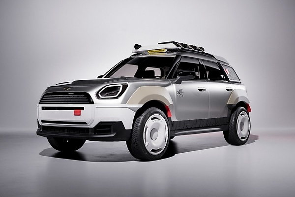 Vagabund Transforms Two MINI Countryman S Into Mobile Sound Stages With Speakers, Tweeters And Subwoofers - autojosh 