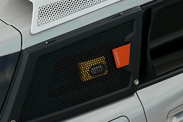 Vagabund Transforms Two MINI Countryman S Into Mobile Sound Stages With Speakers, Tweeters And Subwoofers - autojosh 