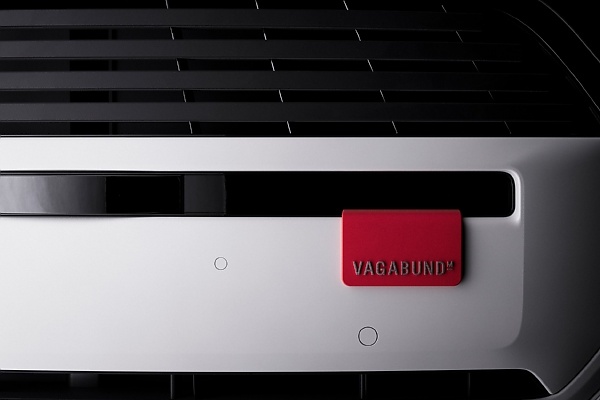 Vagabund Transforms Two MINI Countryman S Into Mobile Sound Stages With Speakers, Tweeters And Subwoofers - autojosh 