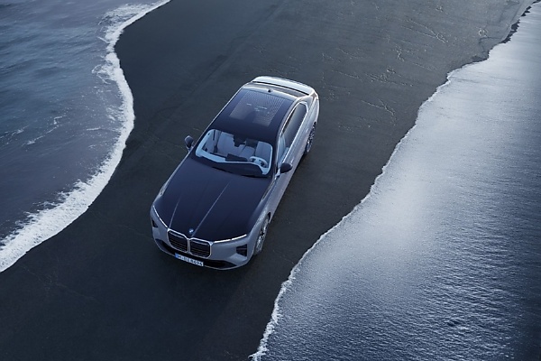 Photos : Refreshed 2027 BMW 7 Series, i7 Electric - autojosh 