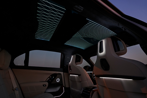 Photos : Refreshed 2027 BMW 7 Series, i7 Electric - autojosh 